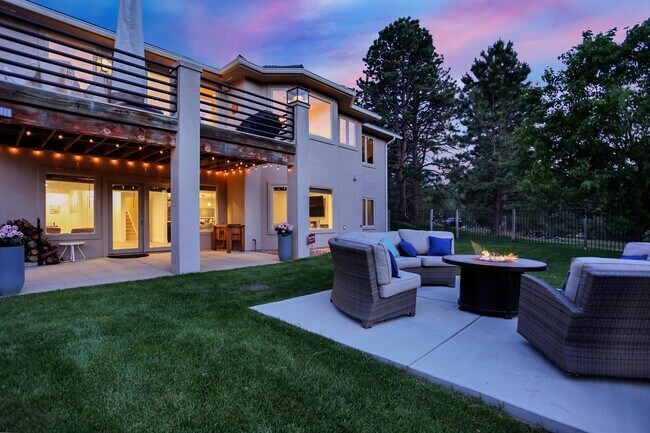 Building Photo - 10503 E Meadow Run
