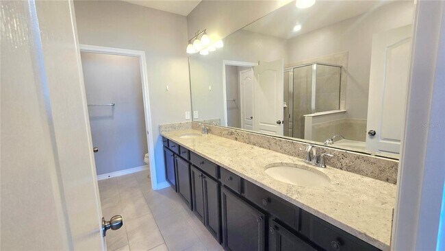 Building Photo - 11992 Sands Cv