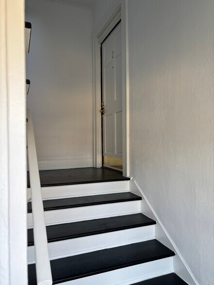 Building Photo - 5638 Richard Ave