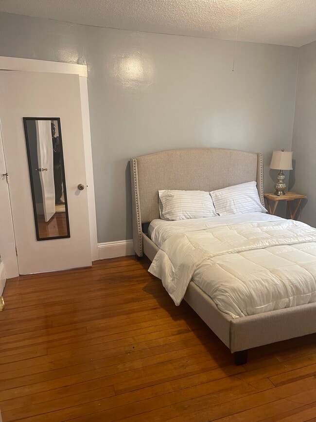 Building Photo - 65 Phoenix Ter