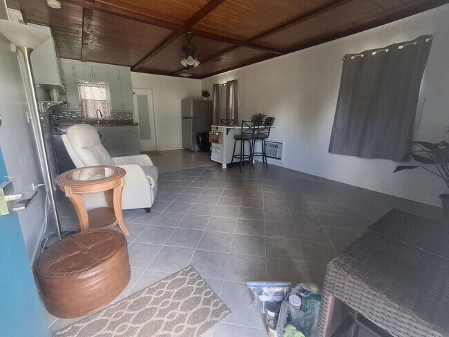 Building Photo - $1,200 per month | 1 Bedrooms | 1 Bathroom*