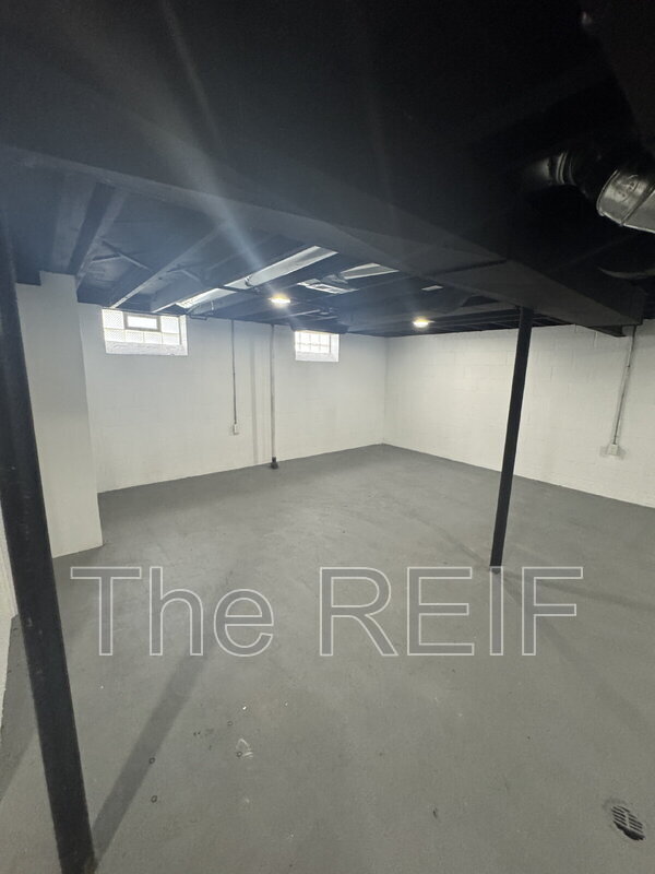 Building Photo - 11741 Penrod St