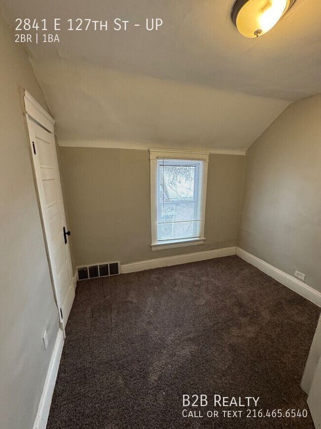 Building Photo - 2841 E 127th St