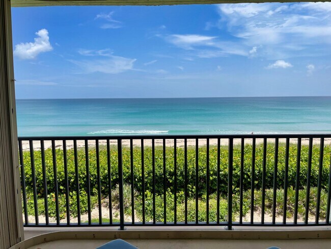 Building Photo - 10044 S Ocean Dr