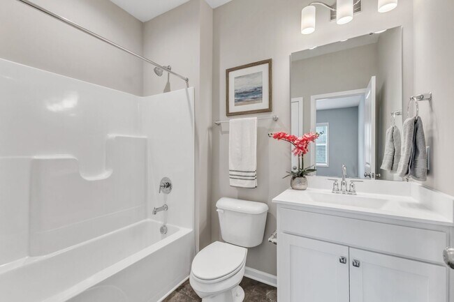Building Photo - 3/3.5 NC State Townhome Near Centennial Campus