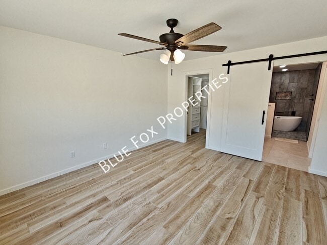 Building Photo - 5440 W Placita De La Promesa