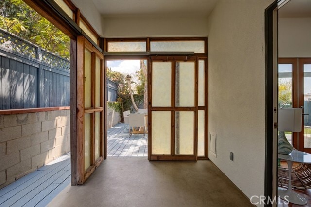 Building Photo - 826 7th St