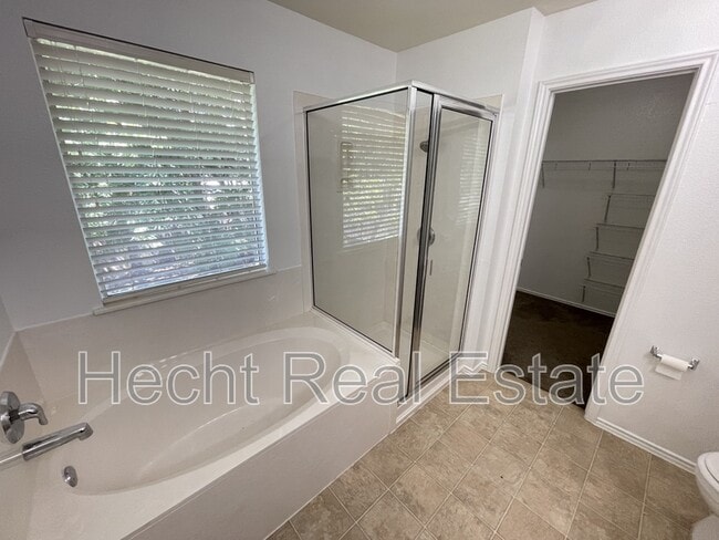 Building Photo - 2510 Wilma Rudolph Rd