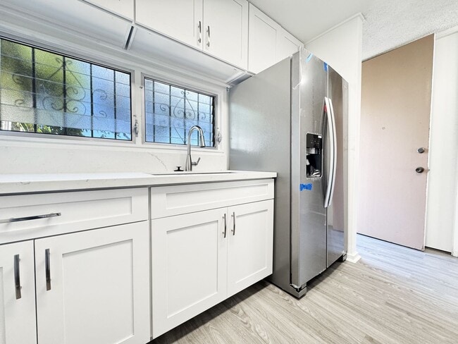 Building Photo - Recently Refreshed Makakilo Condo