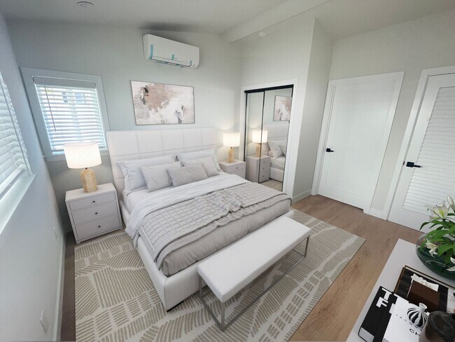 Interior Photo - 12759 Matteson Ave