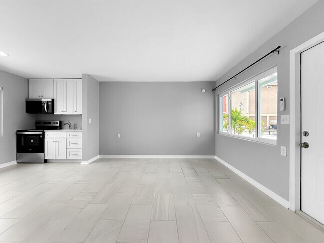 Building Photo - 17615 Lee Ave