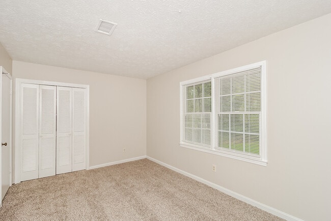 Building Photo - Fantastic 4bd/2.5ba home! Let yourself in!