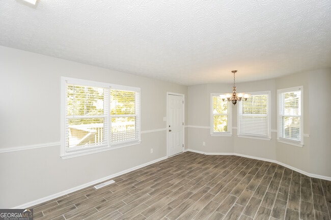 Building Photo - 333 Oak Landing Cir