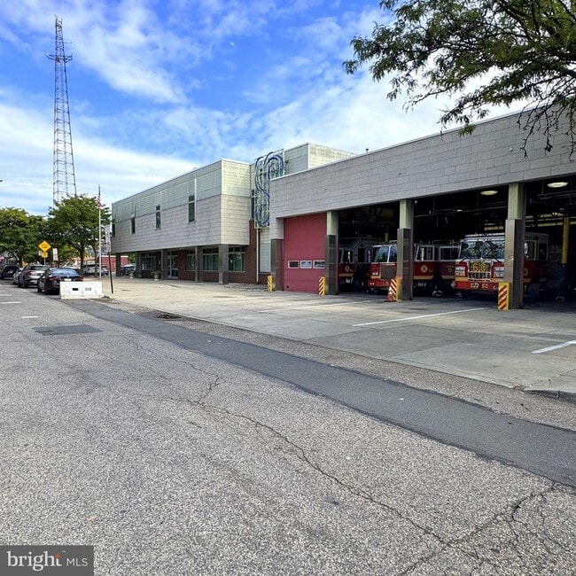 Building Photo - 2246 S Bucknell St