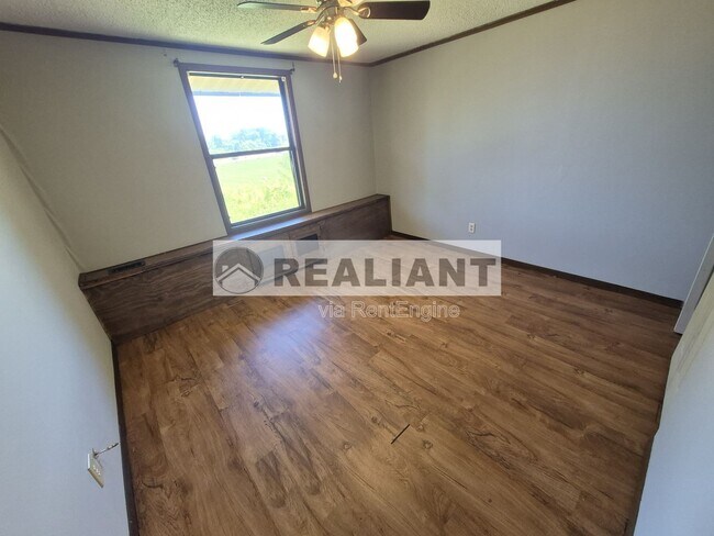 Building Photo - 406 Amhurst Dr