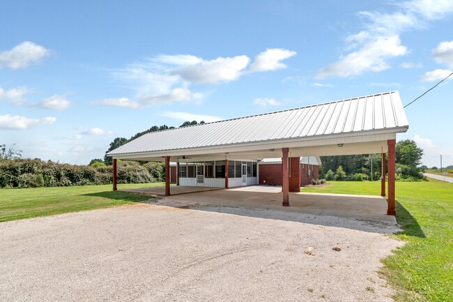 Building Photo - Loxley