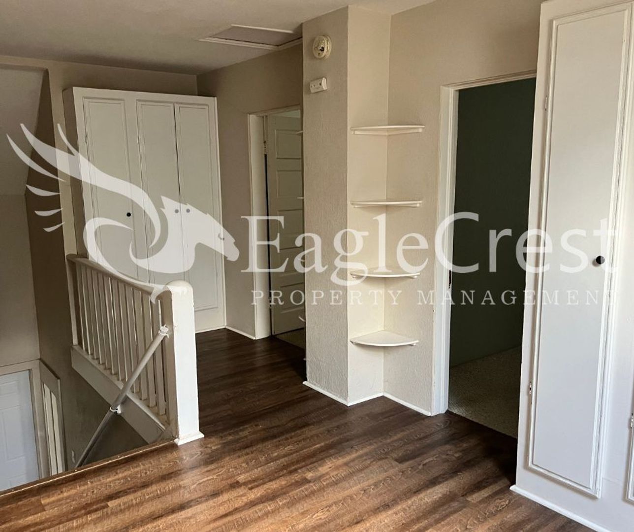 Building Photo - Charming 3BR Home with Spacious Yard & Bonus Living Space