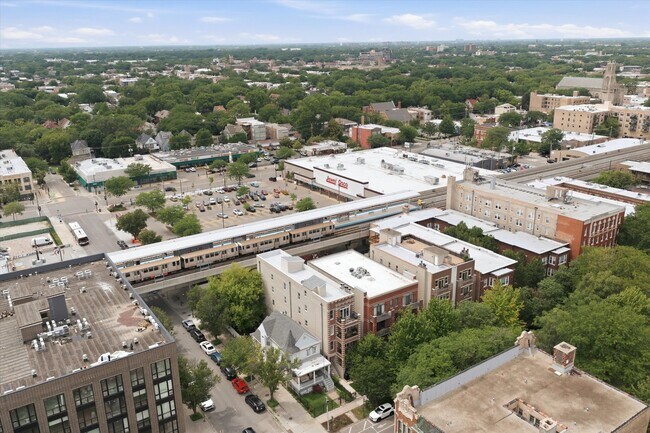 Building Photo - 5302 N Winthrop Ave