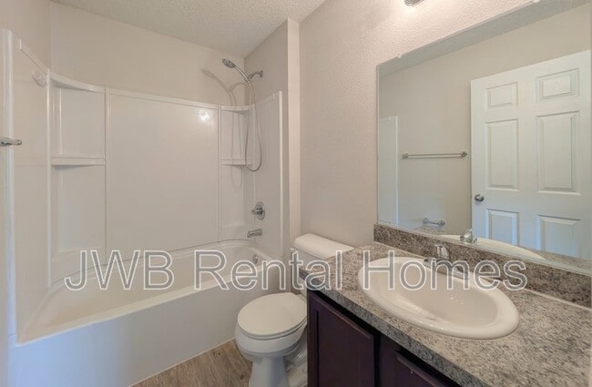 Building Photo - 8445 McGirts Village Ln