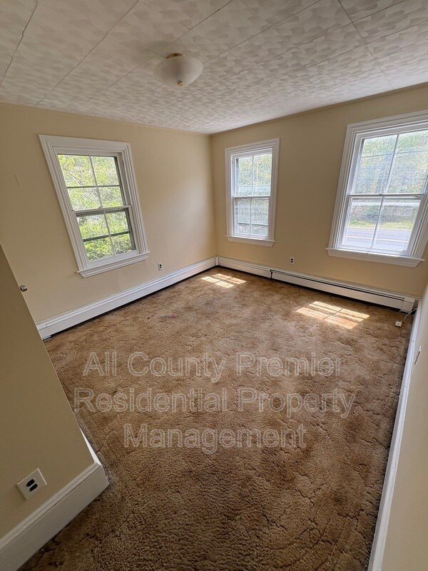 Building Photo - 401 Route 9