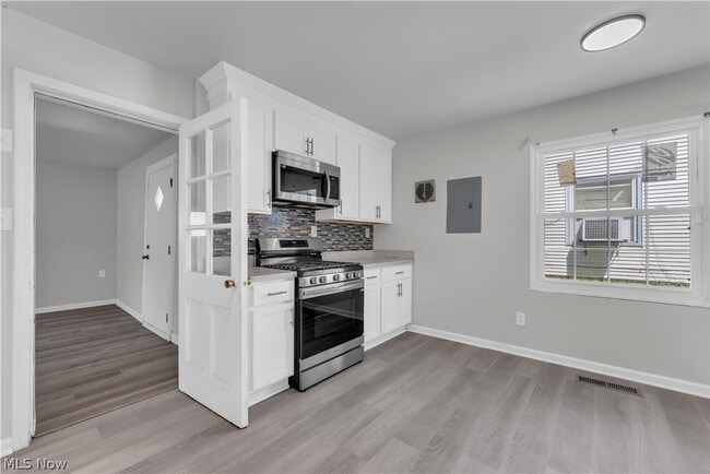 Building Photo - 20117 Butternut Ln