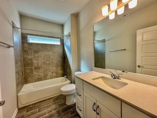 Building Photo - 140 Keltic Dr