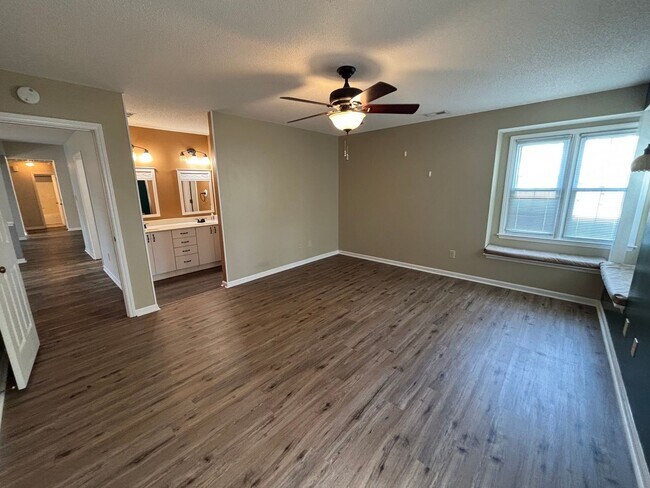 Building Photo - 5405 Beretta Way