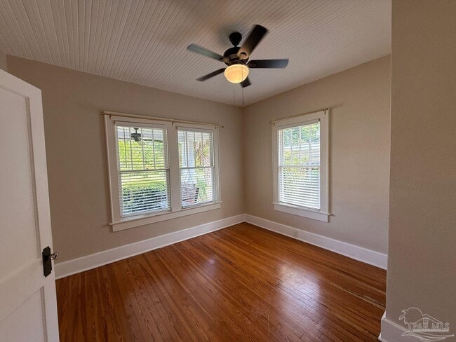 Building Photo - 1721 N 16th Ave