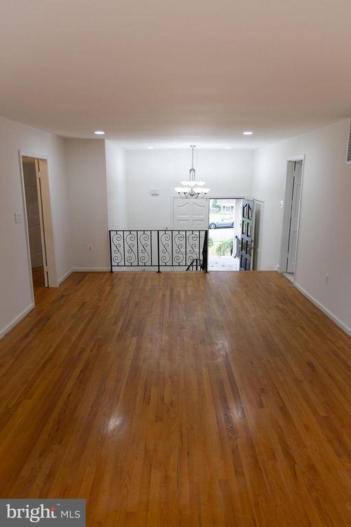 Building Photo - 1212 Forestwood Dr