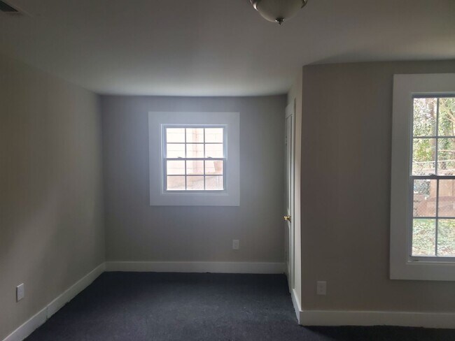 Building Photo - Newly remodeled home in Anderson SC