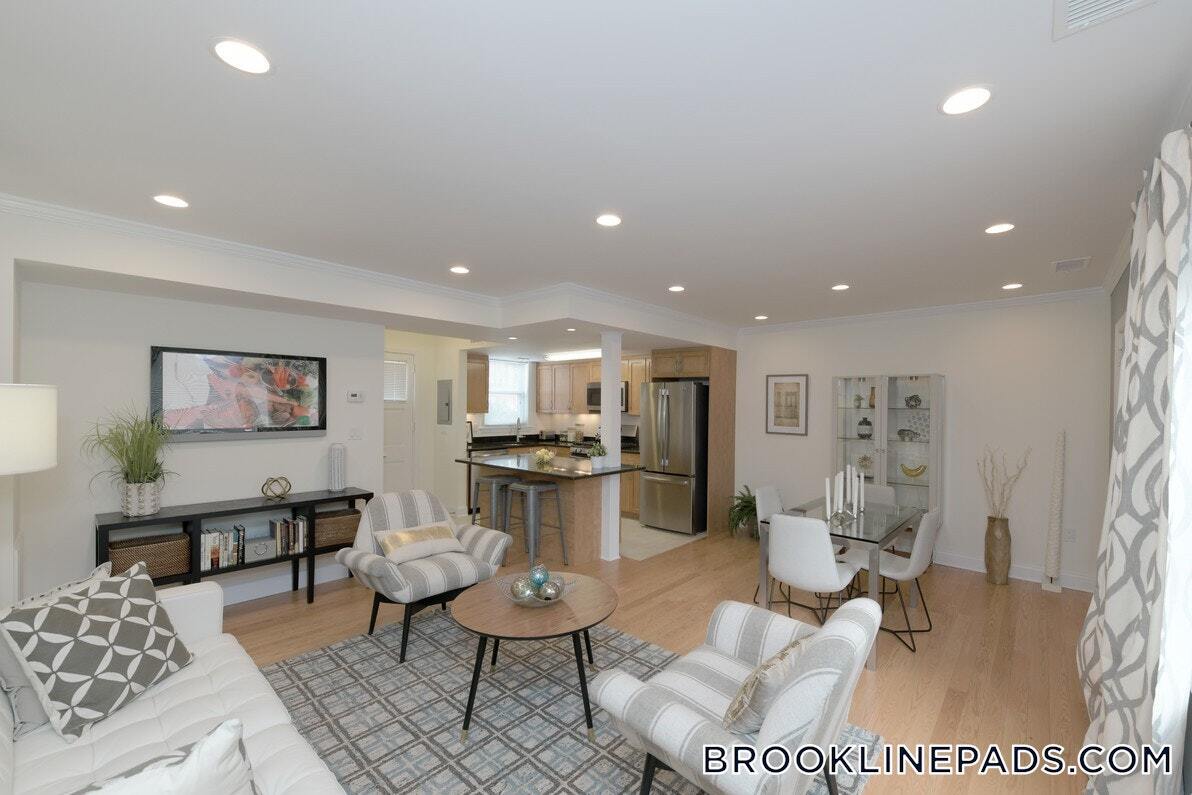 Building Photo - 105 Gerry Rd