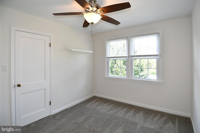 Building Photo - 1303 Belle View Blvd