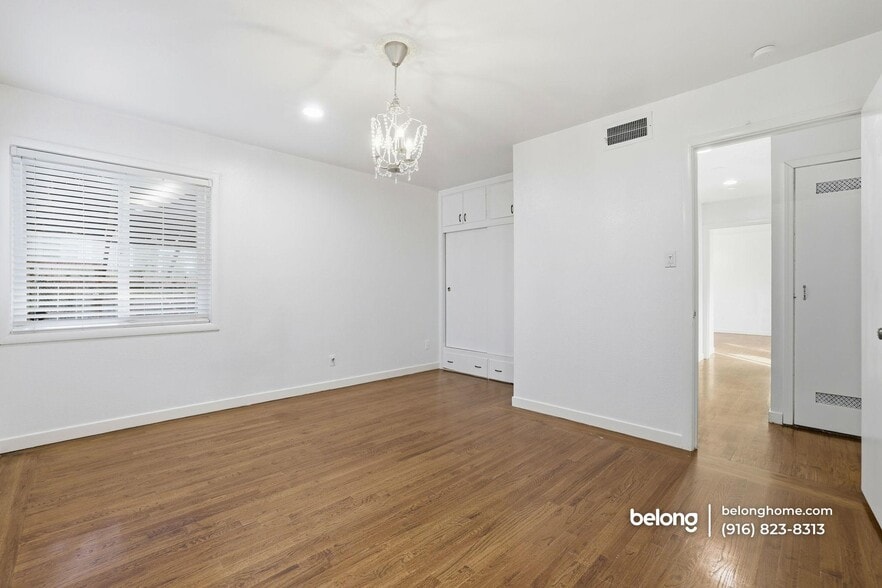 Building Photo - 9623 Adams St