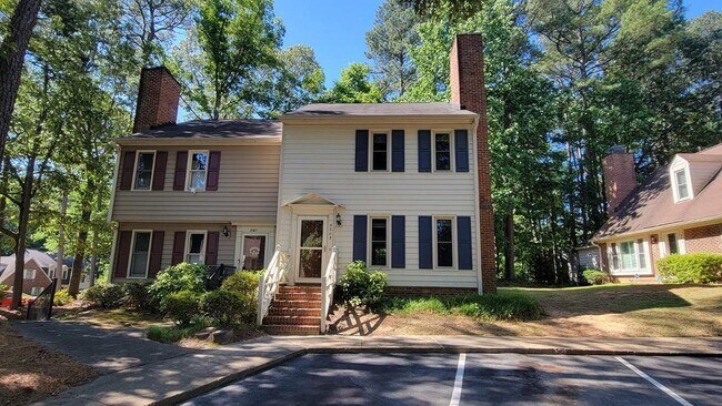 Building Photo - 2401 Riverside Dr