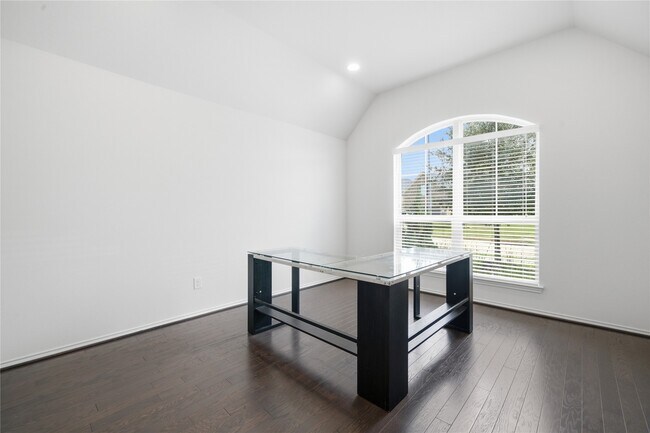 Building Photo - 20427 Noble Arabian Dr