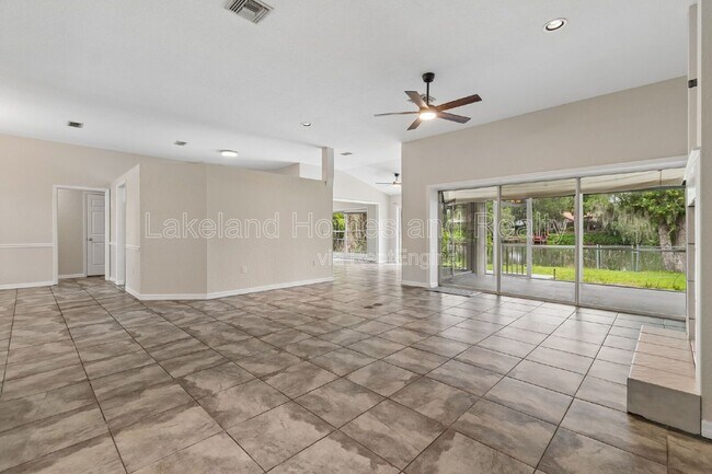 Building Photo - 95 Woodside Dr