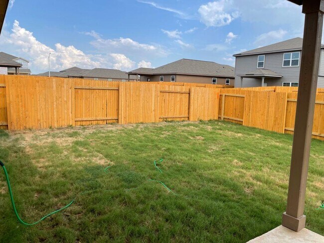 Building Photo - 109 Declaration Ln