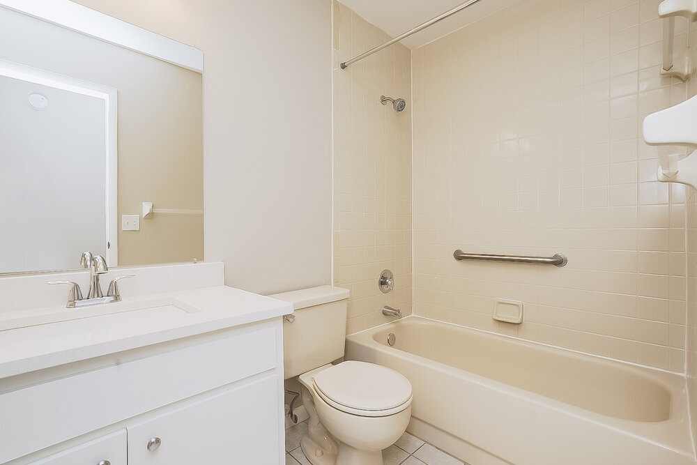 Building Photo - 24734 Silversmith Dr