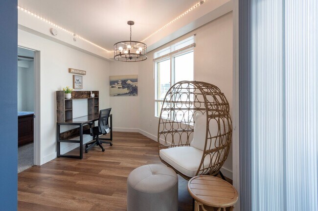 Building Photo - Beautiful 1 Bdrm, 1.5 Bath for Rent at Cortez Blu Condos in Cortez Hill