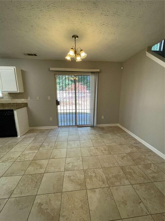 Building Photo - 2346 Delfern Dr NW