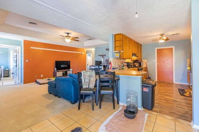 Building Photo - Beautiful 3 Bedroom/2 Bath Home