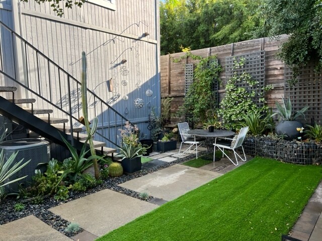 Building Photo - 6143 Strickland Ave