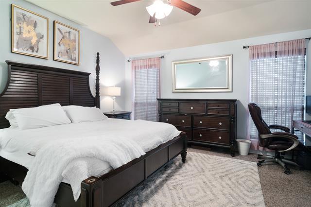 Building Photo - 1120 Cheyenne Dr