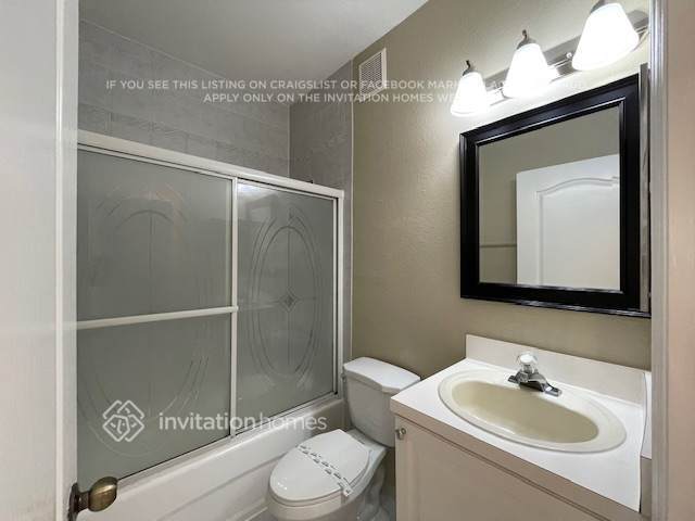 Building Photo - 14848 SW 9th Ln