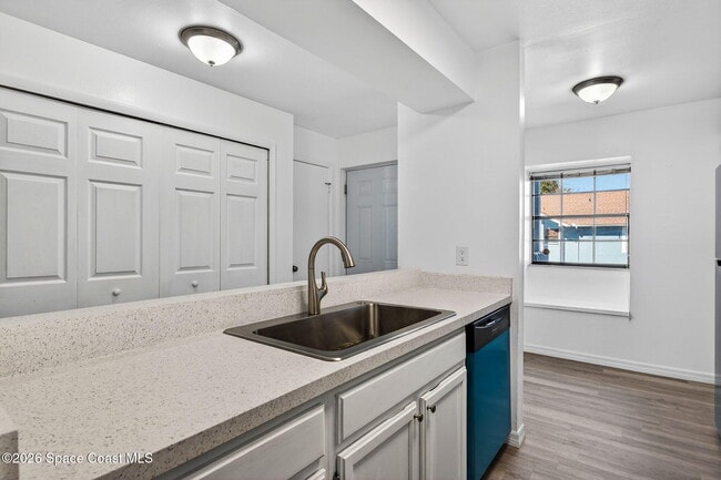 Building Photo - 2107 Hidden Grove Ln