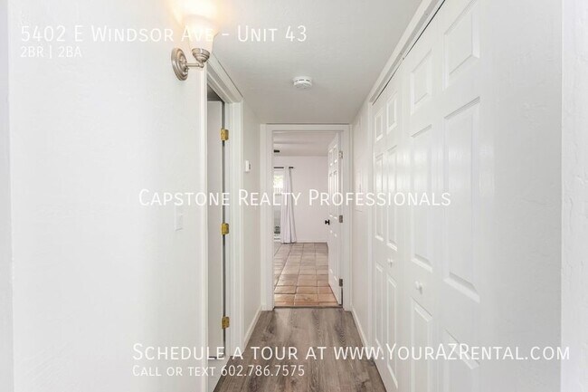 Building Photo - 5402 E Windsor Ave