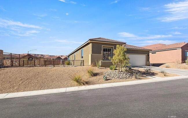 Building Photo - Sun City Home!
