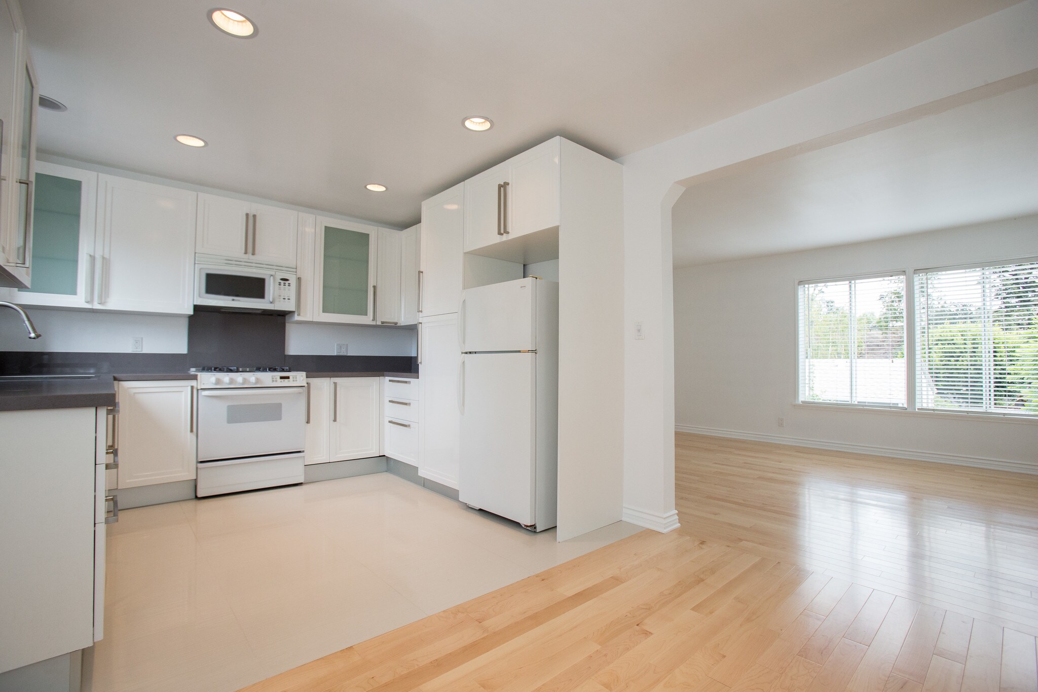 Kitchen & Living Room - 5916 Ernest Ave