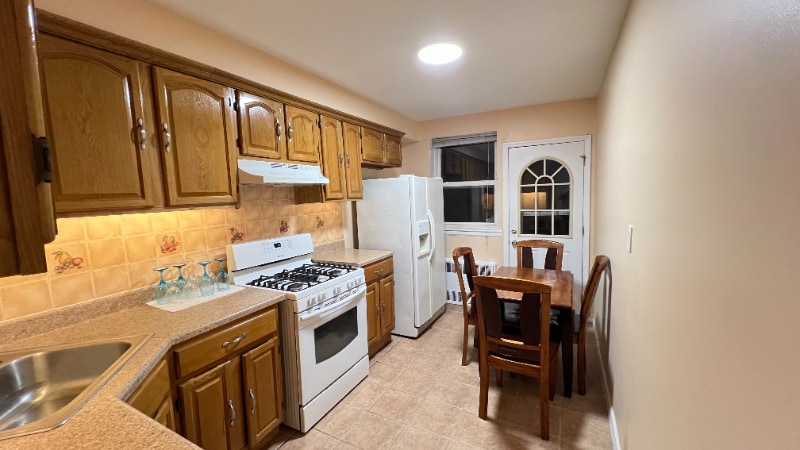 Building Photo - 8838 19th Ave