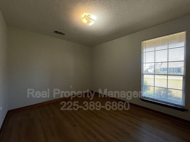 Building Photo - 11350 Blanton Ave